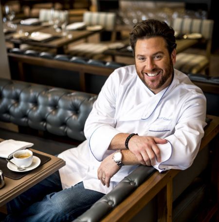 Scott Conant reduced his weight by 30 pounds by cutting wheat from his diet.